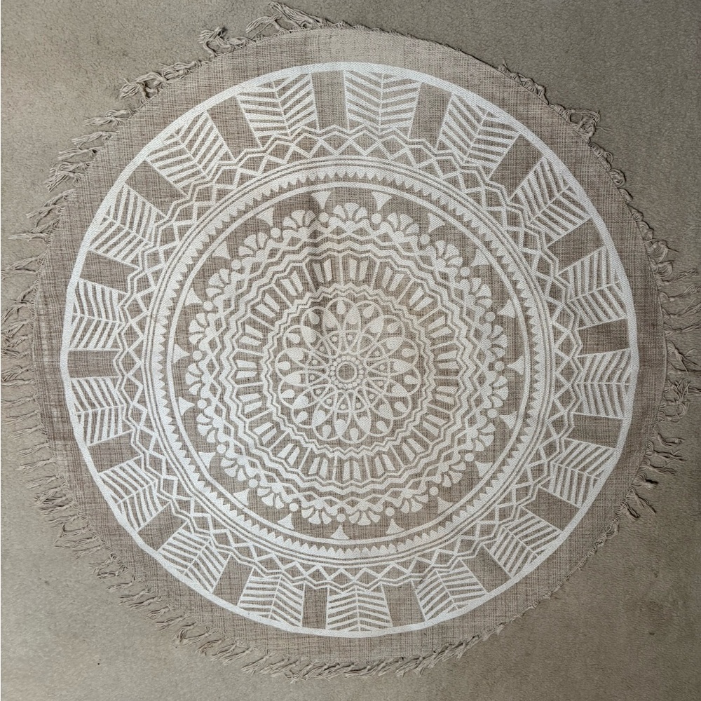 Round boho rug